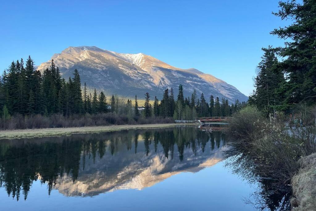 Unit #303 Mountain View 1Br In Canmore Downtown Экстерьер фото